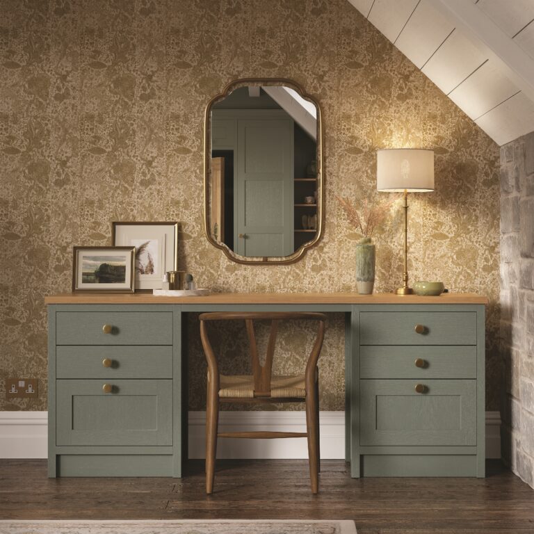 Aldana_Bedroom_Reed_Green 2