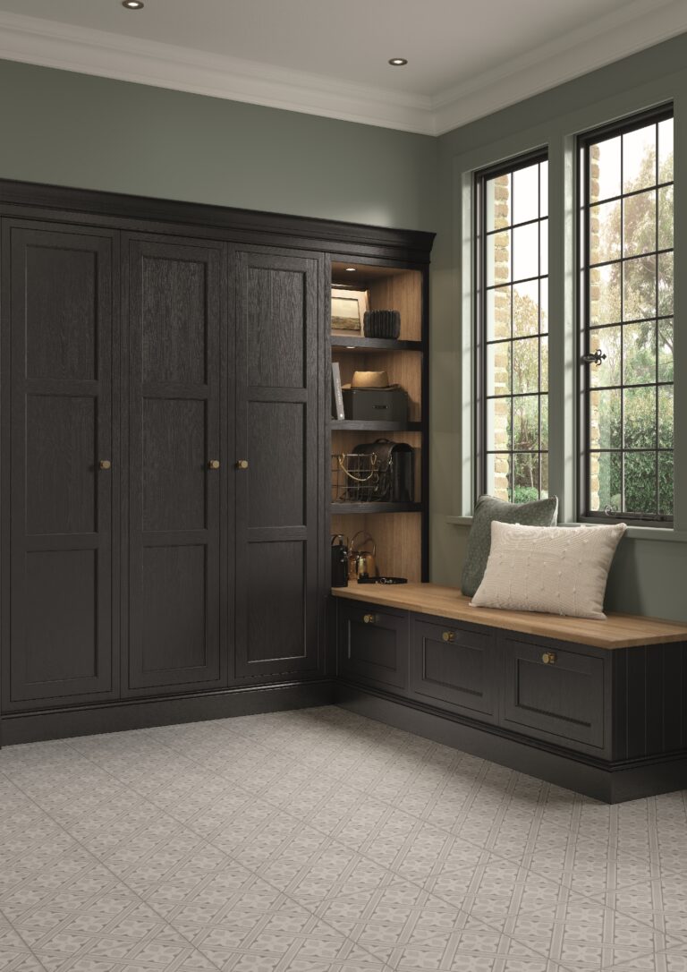 Belgravia Reed Green and Cannon Black 4