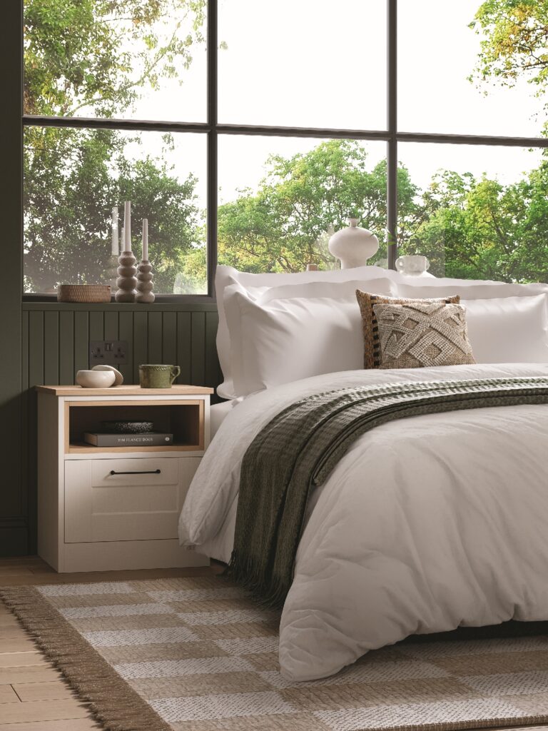 Kensington_Bedroom_Porcelain 2