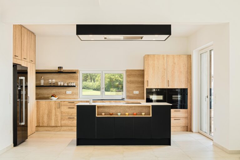 Milano Natural Nebraska Oak and Milano Plus Indigo Matt