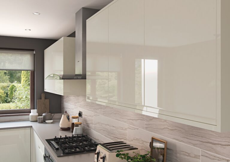 /Strada-Gloss-Porcelain-2