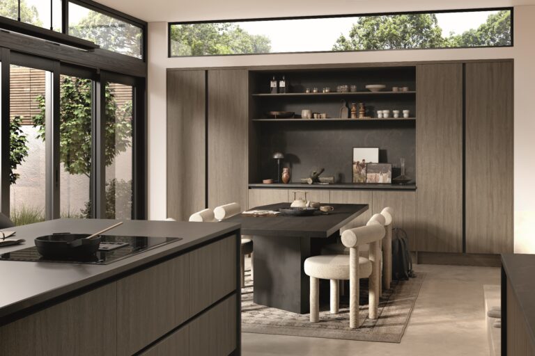 Versa stained Weathered Silver