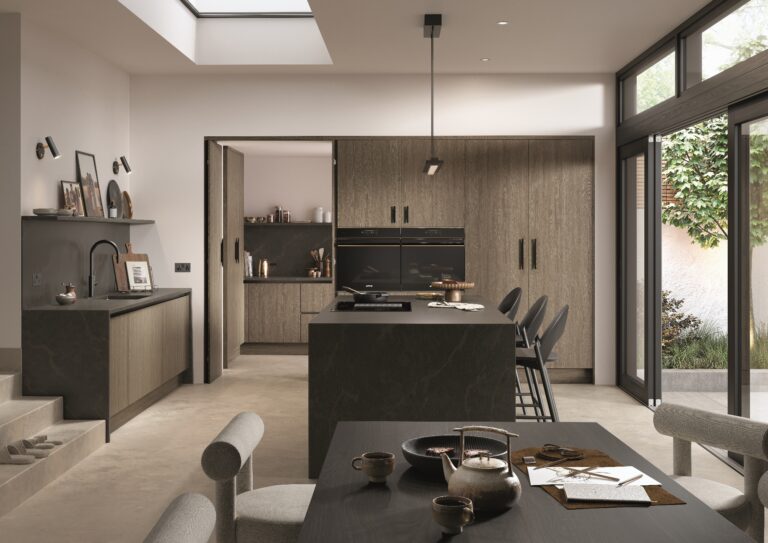 Versa stained Weathered Silver 3